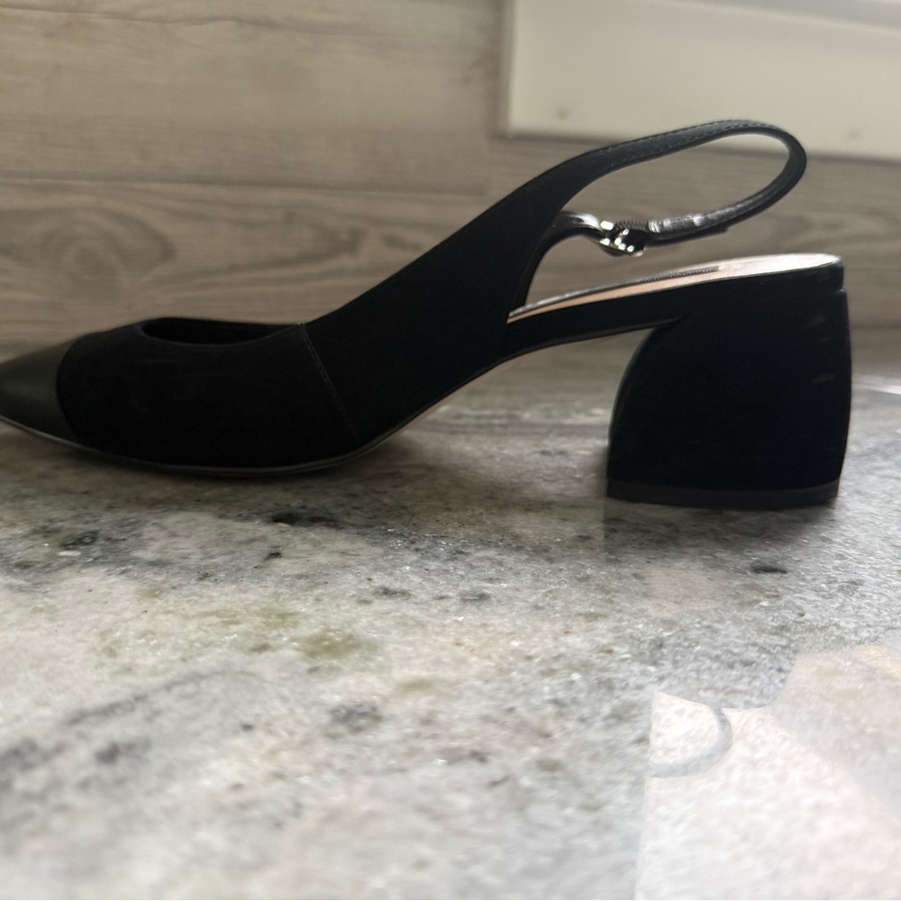 Real Suede Steve Madden Black Two-Tone Pointed Slingback Pumps - Picture 2 of 7